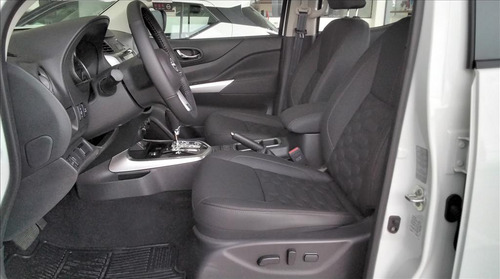 Nissan Frontier 2.3 16V TURBO DIESEL XE CD 4X4 AUTOMÁTICO
