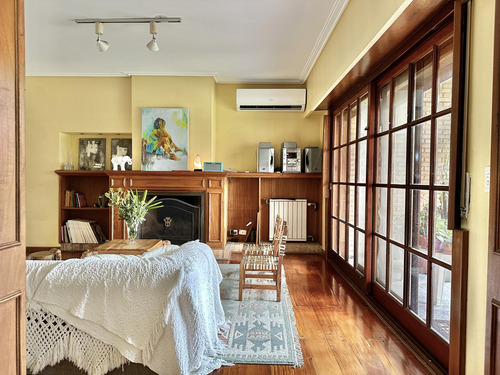 Espectacular Casa En Acassuso De Av. Libertador Al Rio.
