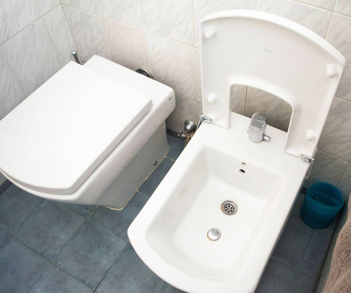 Imagen 7 de 8 de Combo Roca The Gap Inodoro Corto + Bidet 1 O 3 Agujeros