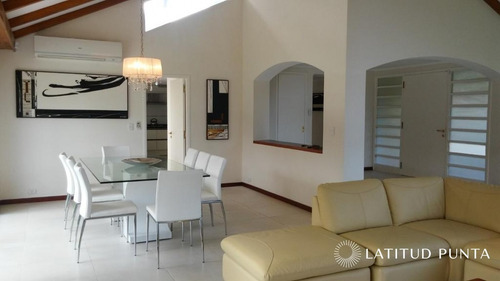 Imagen 9 de 21 de Casa En Mansa
