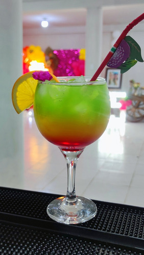 Open Bar Y Cócteles Para Eventos: Bartender, Barra E Insumos