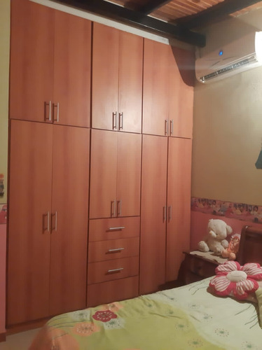 Imagen 6 de 12 de Casa En Alquiler Amoblada Valle De Oro Penélope Yañez