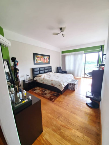 Yosmar & Fernando Alquilan Bello Apartamento En Guataparo, Urb Terrazas Del Country Res La Riviere.. Solo Clientes