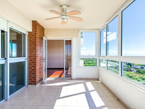 Departamento De 4 Ambientes En Alquiler, Con Balcón , Cochera Y Baulera De 30 M² - Acassuso