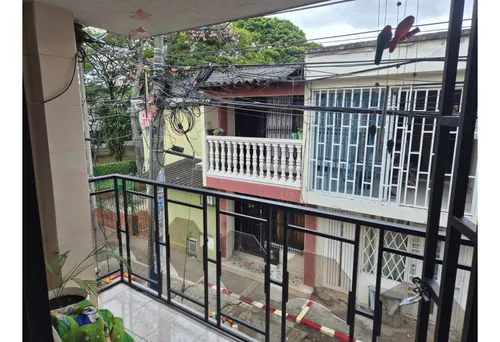 Venta Casa Vehicular De 103mts2 En Calipso, Oriente De Cali.12752-01.