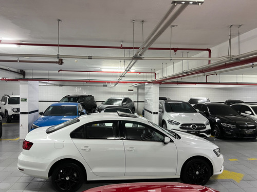 Volkswagen Jetta 2.0 TSI HIGHLINE 211CV GASOLINA 4P TIPTRONIC