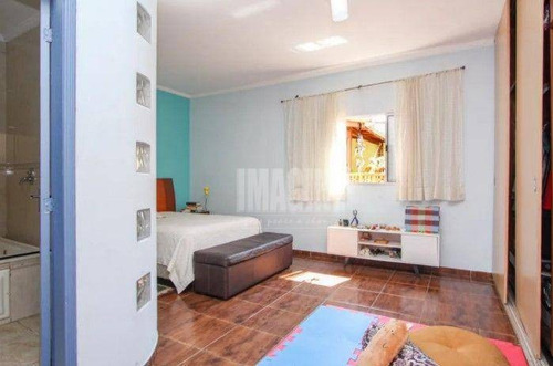 Sobrado No Belém Com 3 Dorms Sendo 1 Suíte, 2 Vagas, 130m² - So0869