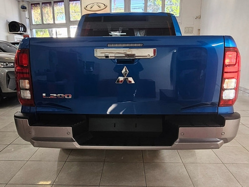 Mitsubishi L200 L200 GLS 2.4 AT6 4X4
