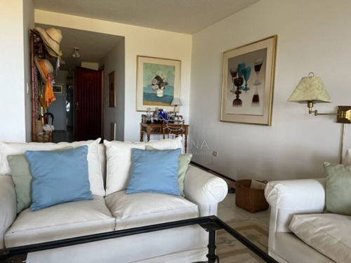 Imagen 23 de 30 de Muy Buen Apartamento En Manantiales Ubicado Frente A La Playa.