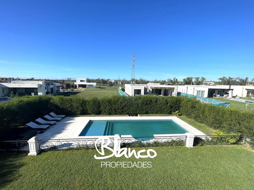 Casa En Venta En Club Manuel Belgrano, Escobar, G.b.a. Zona Norte