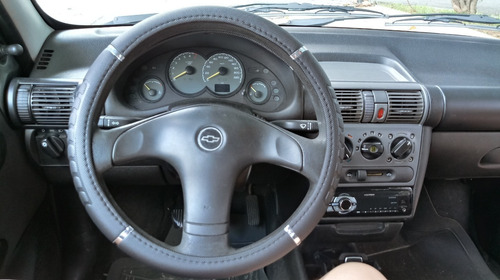 Chevrolet Corsa Sedan 2004