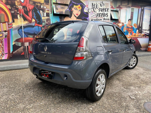 Renault Sandero 1.0 16v Expression Hi-flex 5p