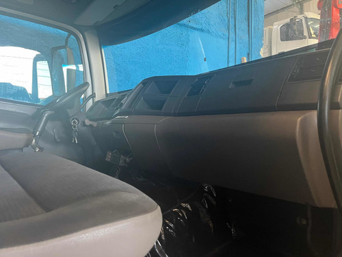 Imagem 9 de 21 de Vw 15190 Bau 2014 A Diesel Gancheiro No Chassis 200 Mil