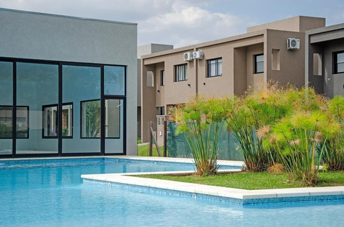 Imagen 27 de 30 de Departamento 4 Ambientes Venta En Barrio Cerrado Zona Oeste