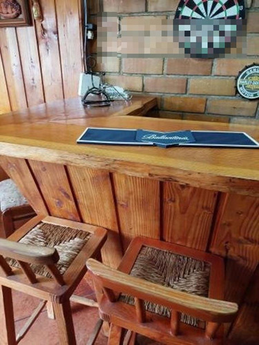 Casa De Un Piso/barrio Residecial/excelente Conectividad