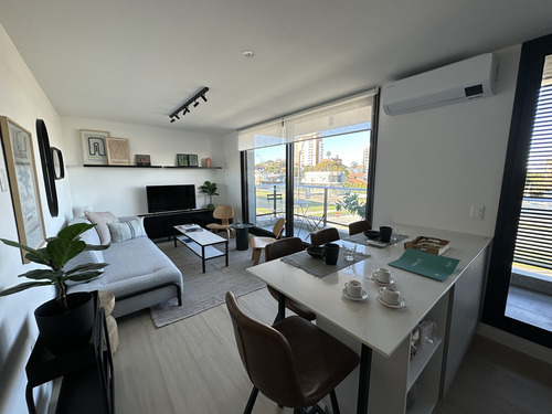 Venta De Apartamento De 2 Dormitorios En Estrellas De Malvín