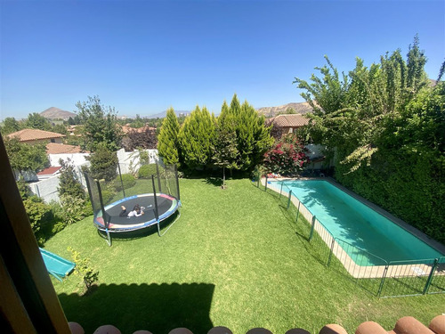 Oferta! Casa En El Carmen De Huechuraba 6d Más Serv.