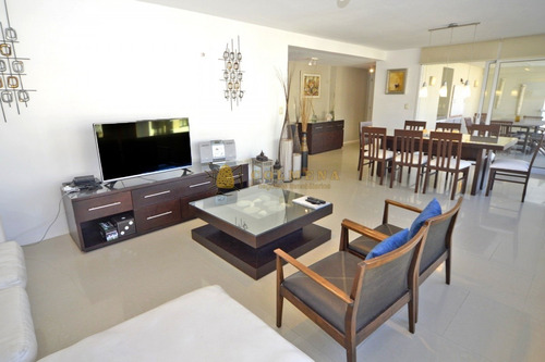 Encantador Departamento A Metros Del Mar! Con Amplio Metraje-ref:3248