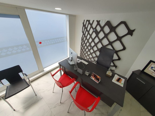 Oficina Con Terraza En Venta