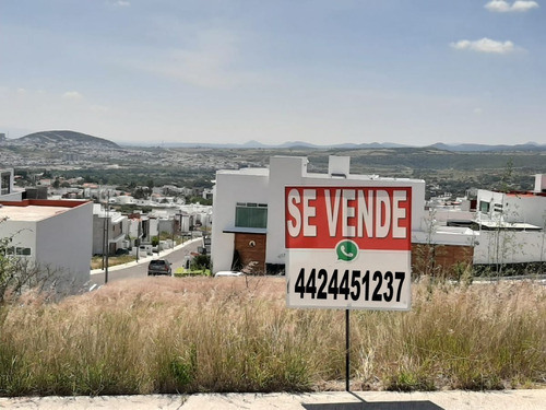 Se Vende Terreno En Lomas De Juriquilla Plano De 250 M2, Cal