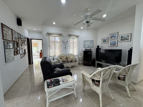 Casa En Venta En La Ceiba 2