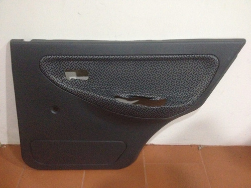Tapicería De Puerta Trasera Izquierda De Turpial