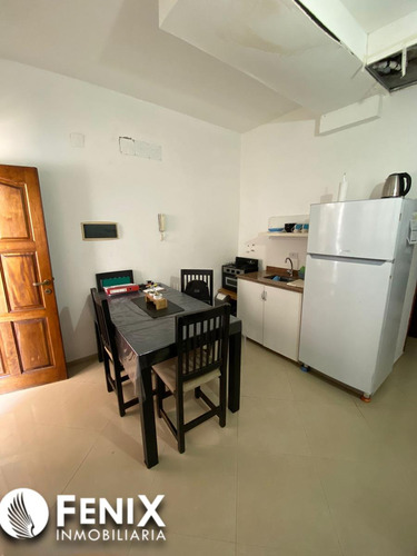Df685 - Depto 2° Piso En Venta Z/ Maipu Y Costanera