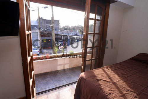 Imagen 21 de 27 de Venta De Casa De 6 Ambientes En Remedios De Escalada