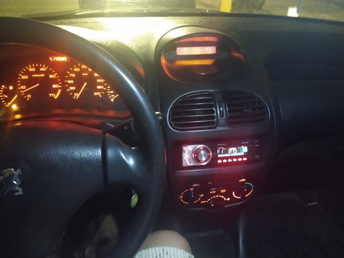 Peugeot 206 2007 1.4 Presence Flex 5p