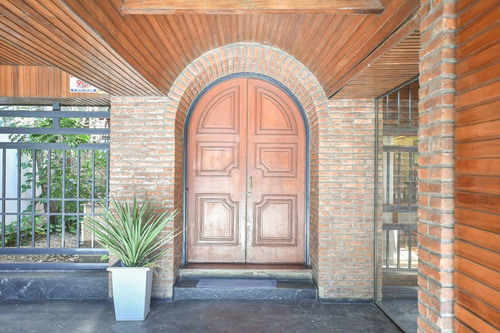 Imagen 15 de 30 de Casa 4 Dormitorios En Venta En La Plata Con Pileta