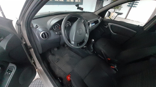 Renault Sandero 2012 1.0 16v Expression Hi-flex 5p