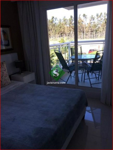 Alquiler De Apartamento En La Mansa, 1 Dormitorio, Baño, Piscina, Buena Vista.- Ref: 167573