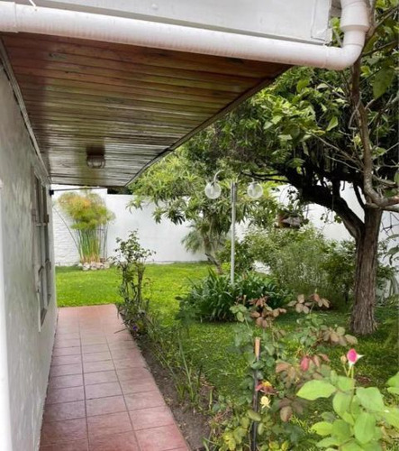 Venta Casa 2 Dormitorios Berisso Con Cochera