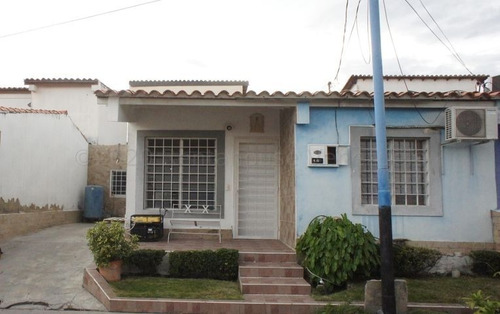 Imagen 22 de 30 de * Casas En Venta * En Villa Roca Cabudare , Lara. Codigo 22-16367 Mas Informacion :: 412 - 1498654 , Katty Vasquez Rentahouse Co.