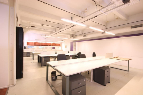 Imagen 5 de 12 de Edificio De Oficinas Plug And Play And Play