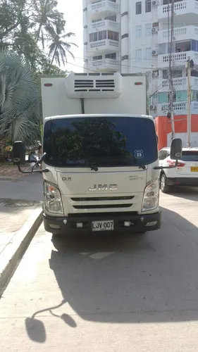 Vehículo De Carga Con Termoking Con Capacidad De 2 Toneladas