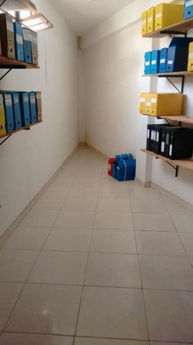 Imagem 10 de 20 de Casa Com 8 Quartos, 1000m2, À Venda - Centro - Lauro De Freitas - Cs-18