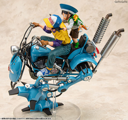 Dragon Ball Z Son Goku & Gohan & Bipedal Walking Robot