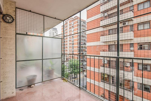 Luminoso Departamento En Excelente Zona De Belgrano - 4 Ambientes - Balcon - Cochera Fija