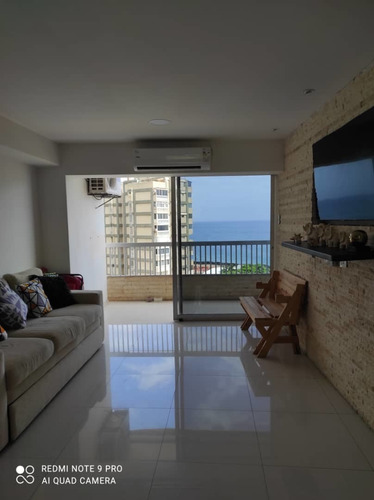 Imagen 10 de 14 de Se Ofrece Apartamento De Totalmente Remodelado