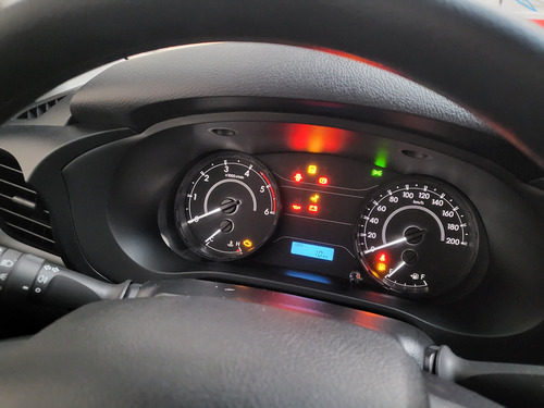 Toyota Hilux 2.4 Cs Dx 150cv 4x2
