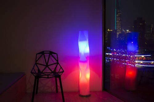 Imagen 7 de 8 de Ampolleta Led Inteligente Blend E-27 Lifesmart Multicolor Rgb