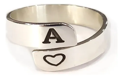 El anillo grabado letra sale