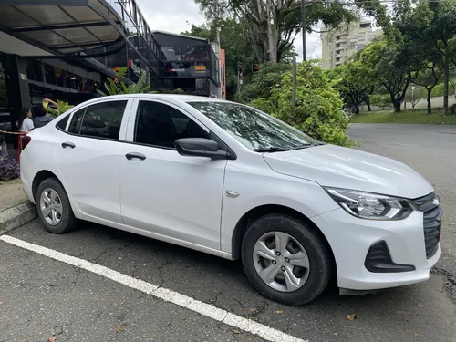 Chevrolet Onix 1.0 Lt
