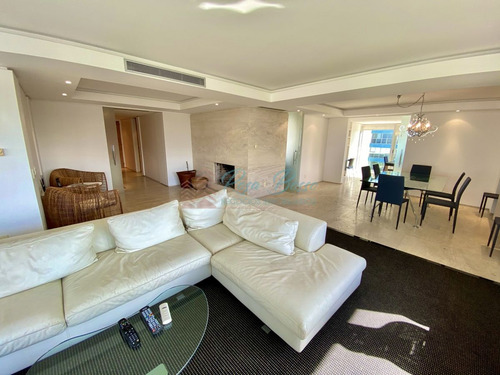 Imagen 11 de 30 de Apartamento En Venta Con Vista A Playa Brava