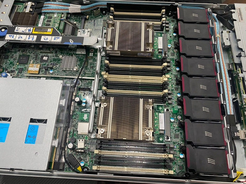 Imagem 6 de 10 de Servidor Hp Dl360p G8 Configure Para Sua Necessidade
