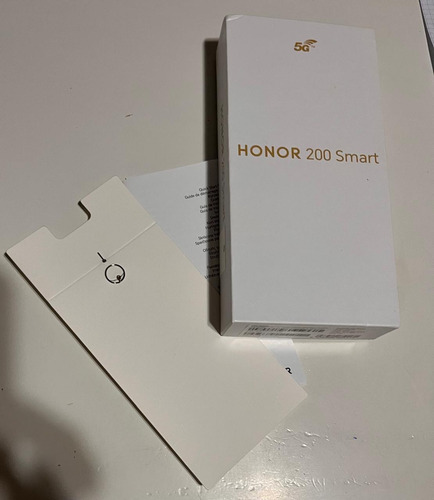 Celular Honor 200 Smart 256gb Cámara 5mp Pant. 6,8 4gb Ram Negro