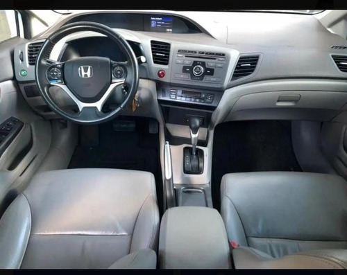Imagem 5 de 10 de Honda Civic 2014 1.8 Lxs Flex Aut. 4p