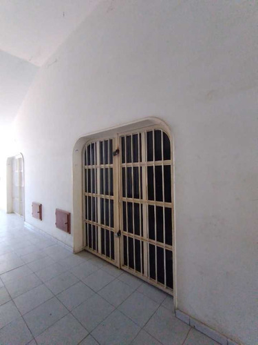 Imagen 6 de 9 de Se Alquilen Oficinas En La Calle Comercio, Villa De Cura, Aragua
