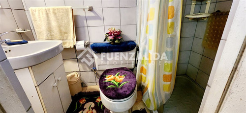 Casa En Venta De 3 Dorm. En Peñalolén